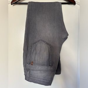 Joe’s Jeans in Gray 29x32 - excellent condition
